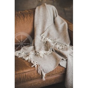 Wool blanket with fringes "Eglutė" beige